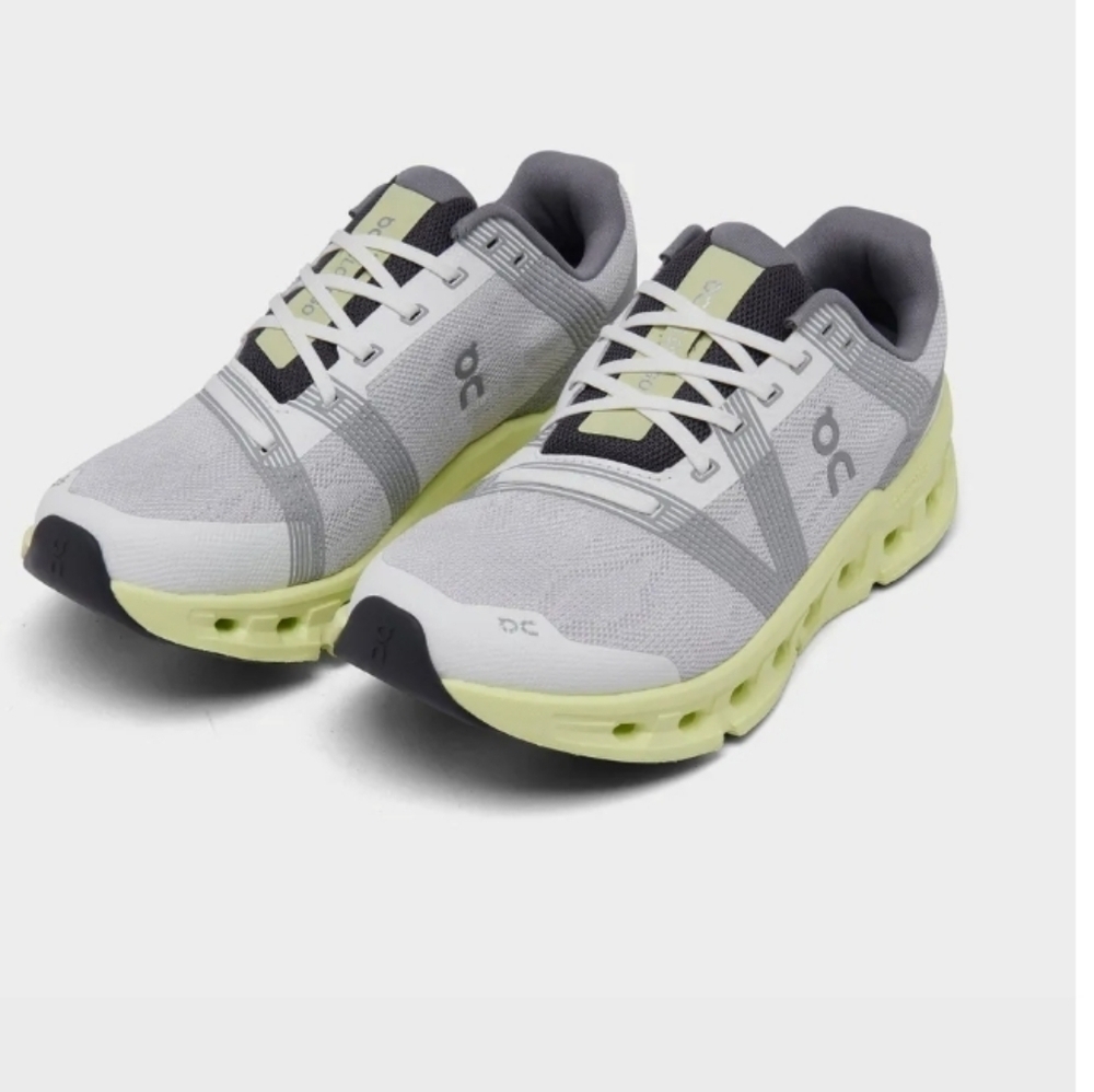 On Running Cloudgo Men’s Size 9.5 ‘Frost/Hay’ Running Shoes